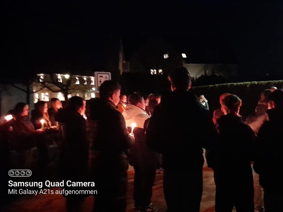 Vom Dunkel ins Licht